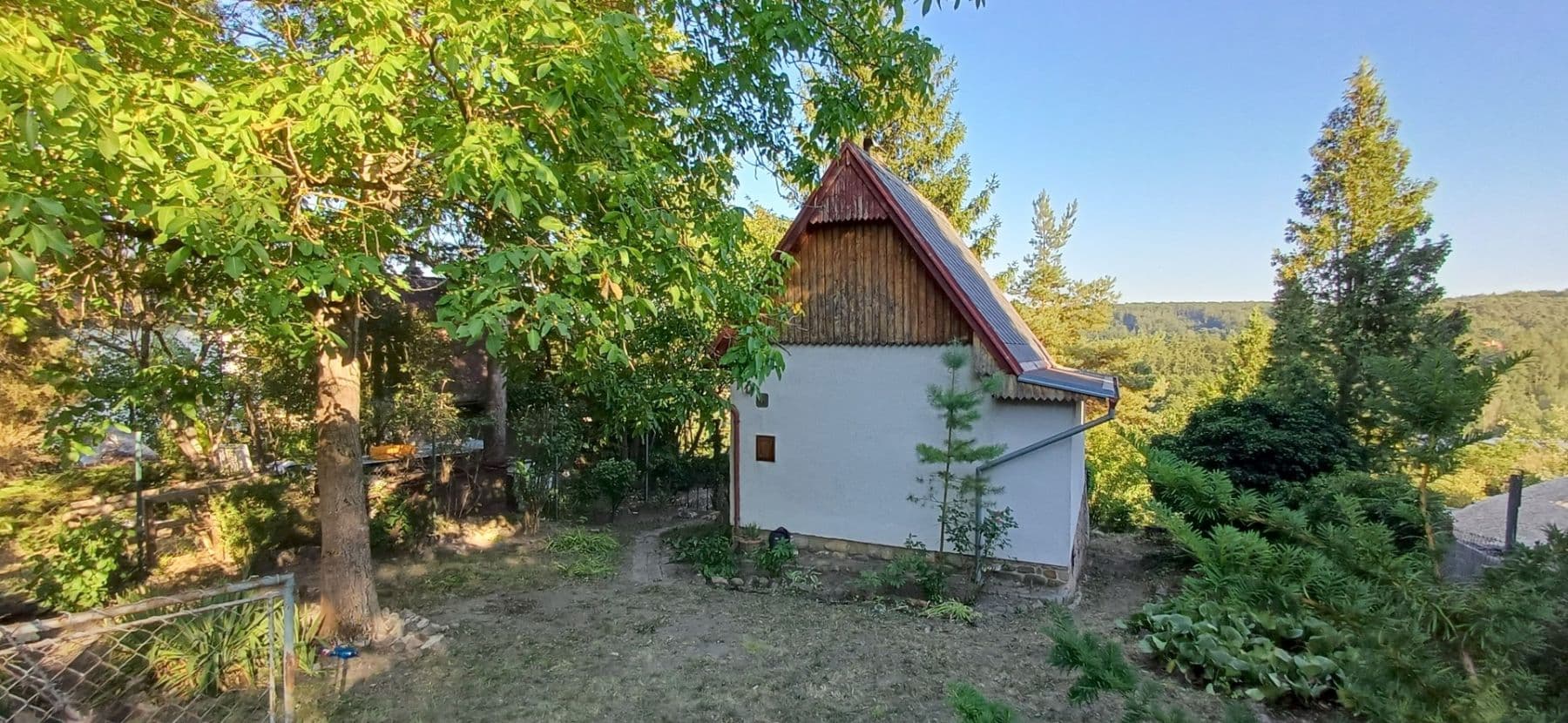 Predaj rekreačného objektu 28 m², pozemok 579 m², Libušín, Středočeský kraj Predaj rekreačného objektu 28 m², pozemok 579 m², Libušín, Středočeský kraj