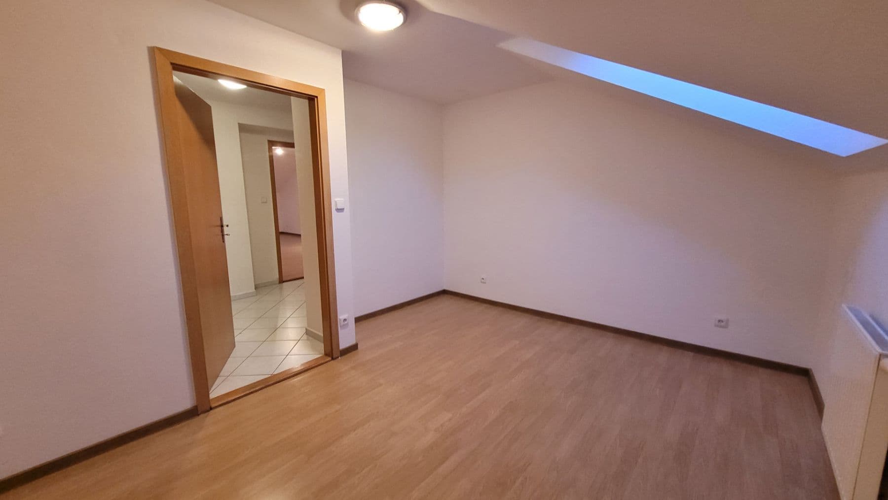 Prenájom bytu 3-izbový 72 m², Veletržní, Praha, Praha Prenájom bytu 3-izbový 72 m², Veletržní, Praha, Praha