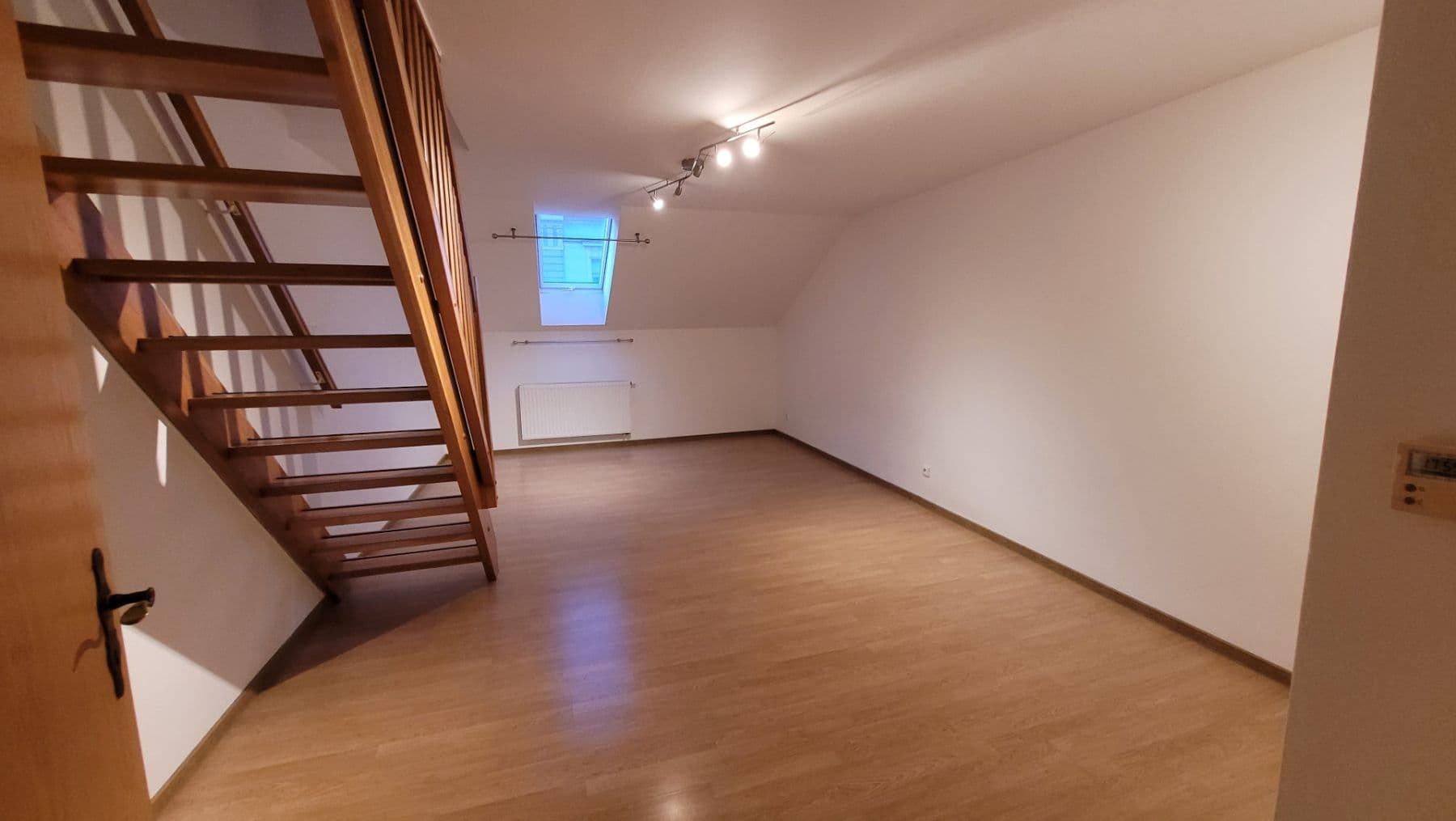 Prenájom bytu 3-izbový 72 m², Veletržní, Praha, Praha Prenájom bytu 3-izbový 72 m², Veletržní, Praha, Praha