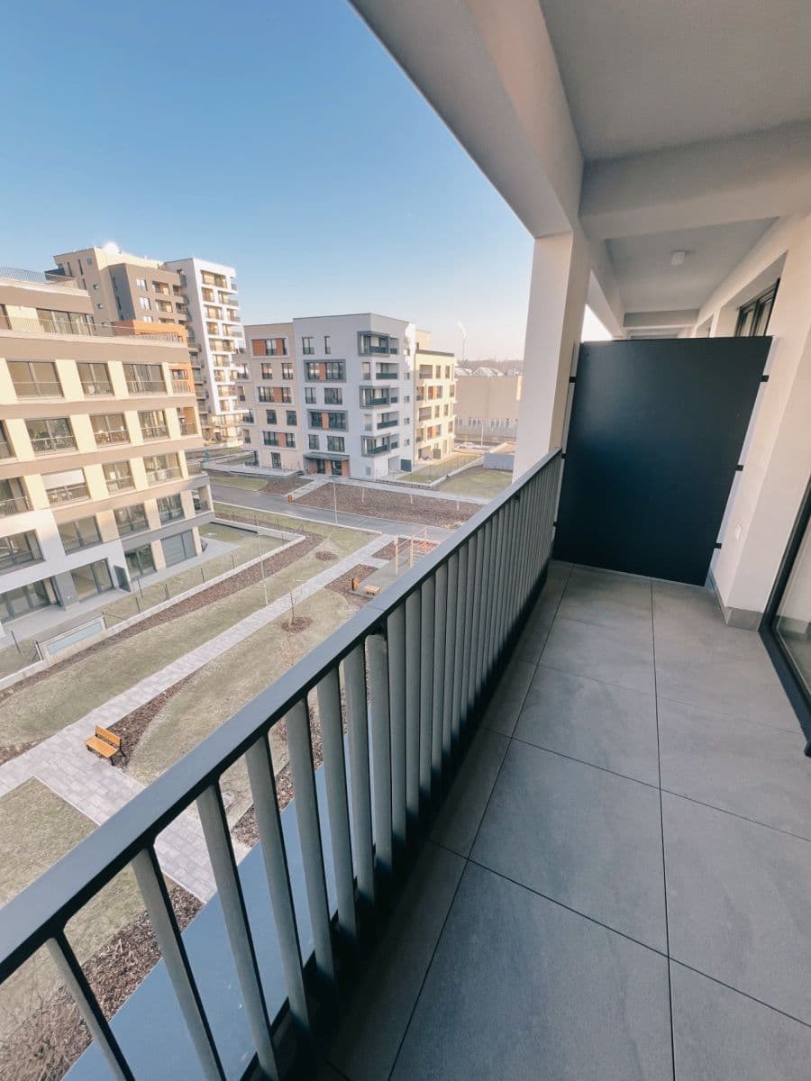 Prenájom bytu 1-izbový 32 m², Poděbradská, Praha, Praha Prenájom bytu 1-izbový 32 m², Poděbradská, Praha, Praha