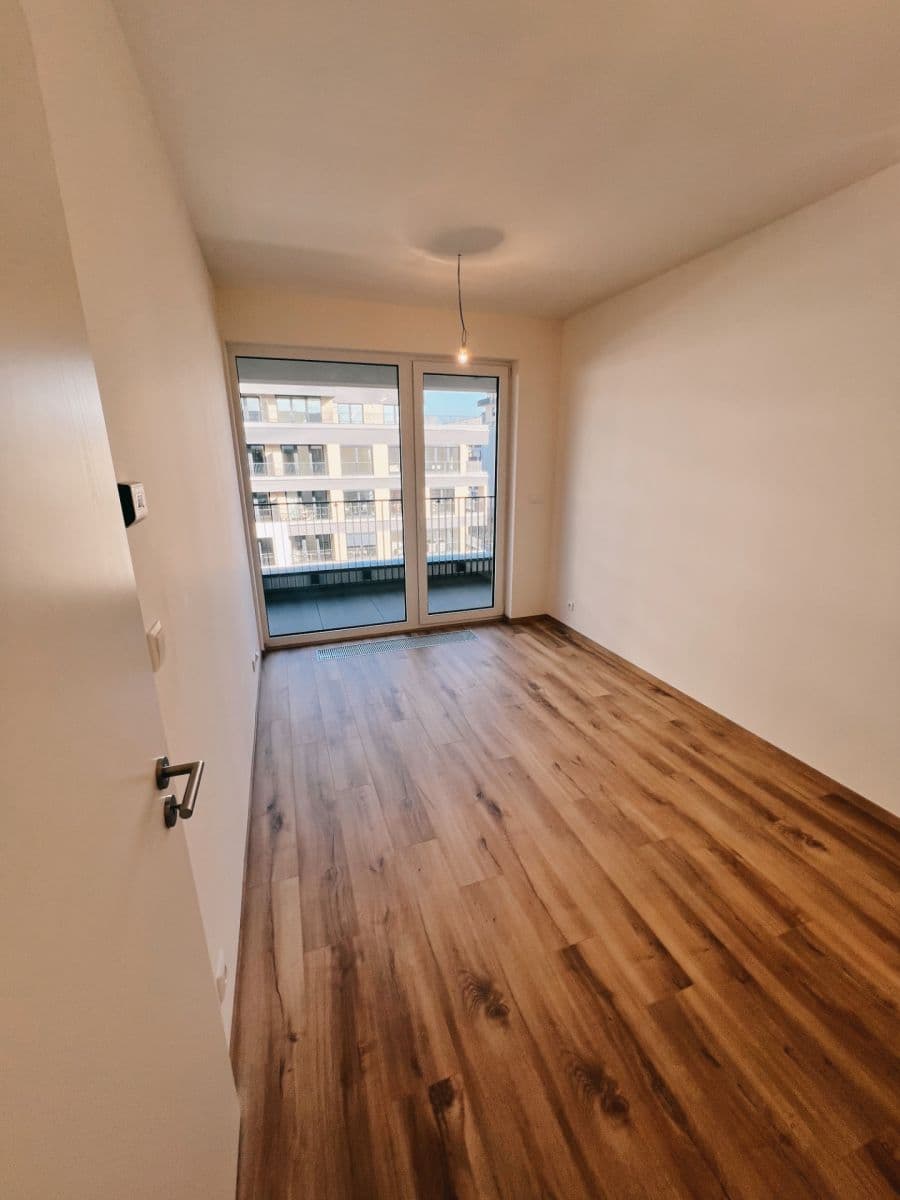 Prenájom bytu 2-izbový 56 m², Poděbradská, Praha, Praha Prenájom bytu 2-izbový 56 m², Poděbradská, Praha, Praha