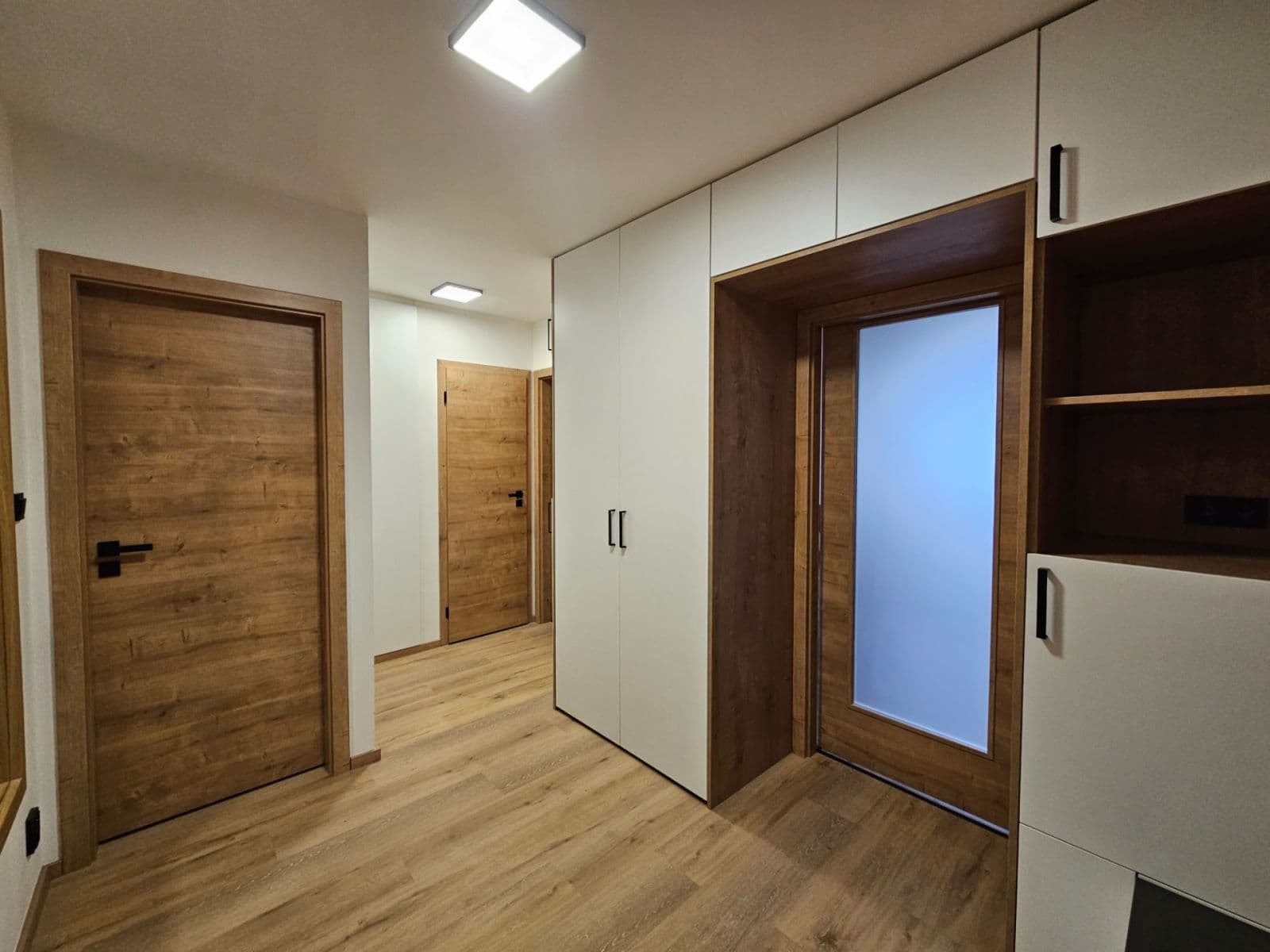 Predaj bytu 3-izbový 68 m², Dubečská, Praha, Praha Predaj bytu 3-izbový 68 m², Dubečská, Praha, Praha