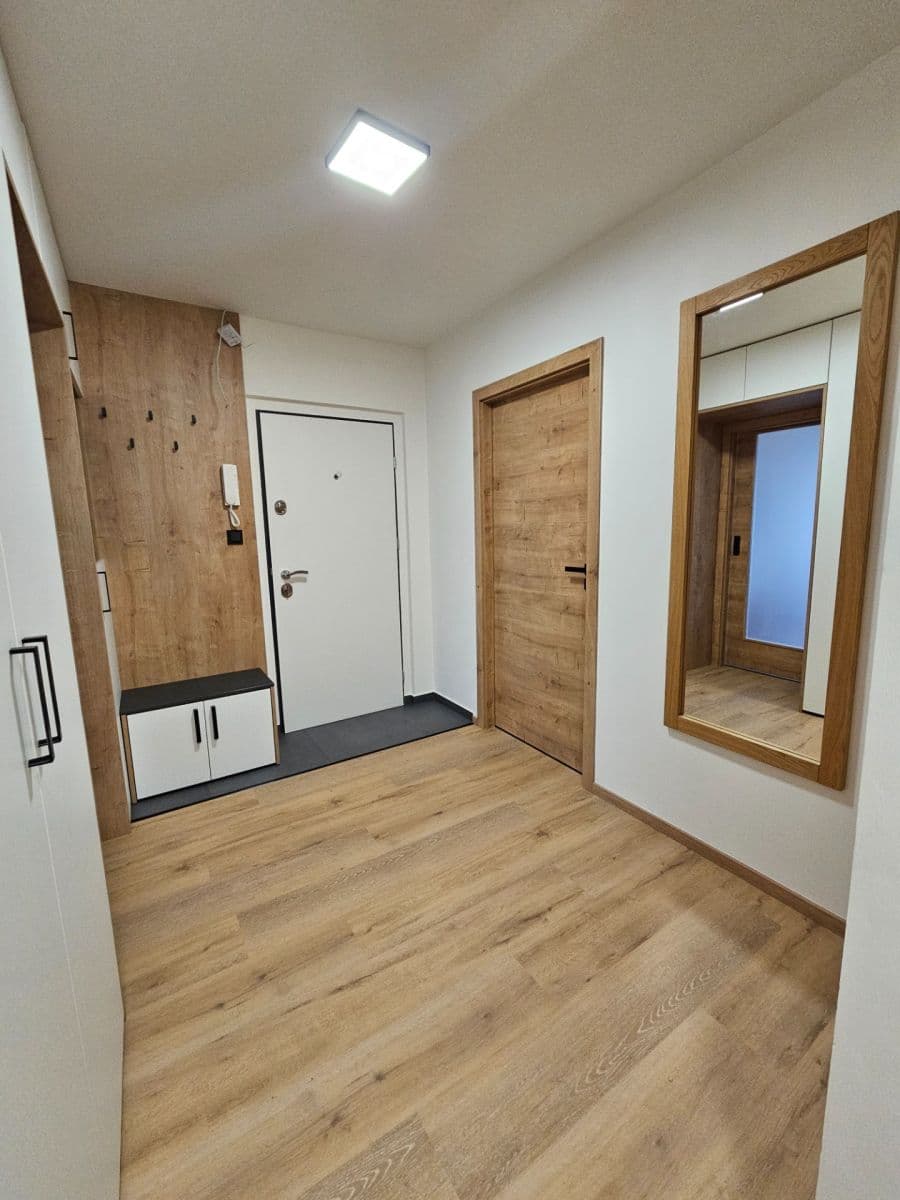Predaj bytu 3-izbový 68 m², Dubečská, Praha, Praha Predaj bytu 3-izbový 68 m², Dubečská, Praha, Praha