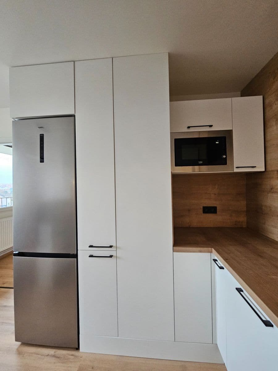 Predaj bytu 3-izbový 68 m², Dubečská, Praha, Praha Predaj bytu 3-izbový 68 m², Dubečská, Praha, Praha