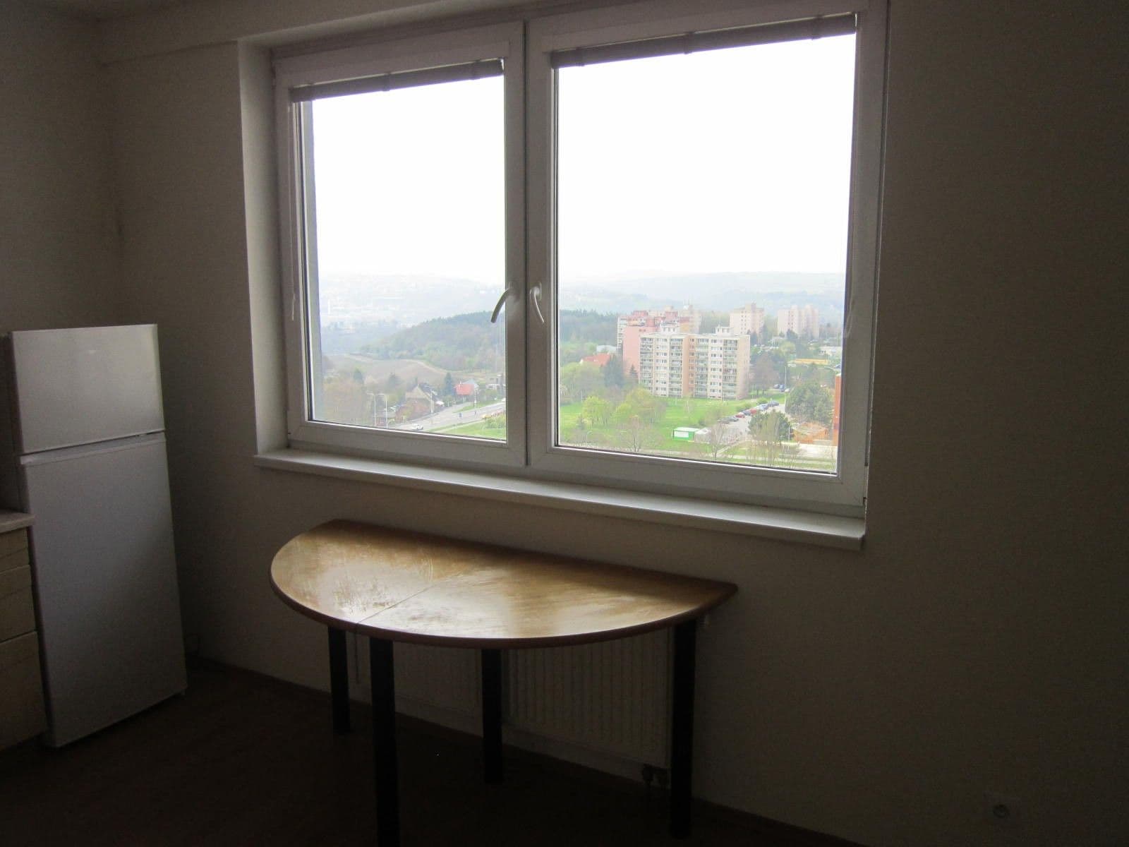 Prenájom bytu 2-izbový 38 m², Hnězdenská, Praha, Praha Prenájom bytu 2-izbový 38 m², Hnězdenská, Praha, Praha