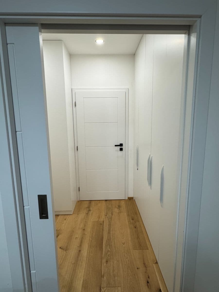 Prenájom bytu 3-izbový 65 m², Slévačská, Praha, Praha Prenájom bytu 3-izbový 65 m², Slévačská, Praha, Praha