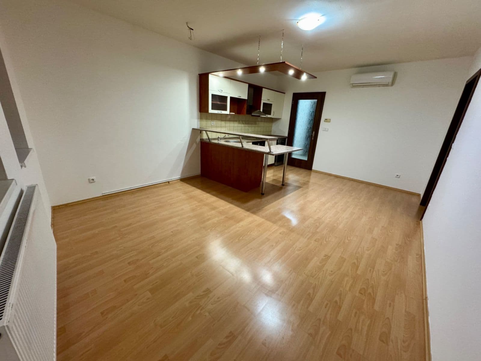 Prenájom bytu 3-izbový 75 m², Chelčického, Kolín, Středočeský kraj Prenájom bytu 3-izbový 75 m², Chelčického, Kolín, Středočeský kraj