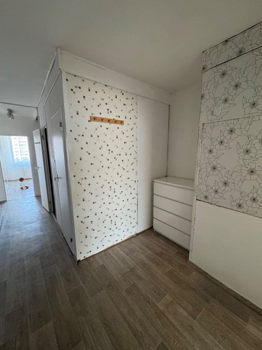 Prenájom bytu 3-izbový 76 m², Amforová, Praha, Praha Prenájom bytu 3-izbový 76 m², Amforová, Praha, Praha