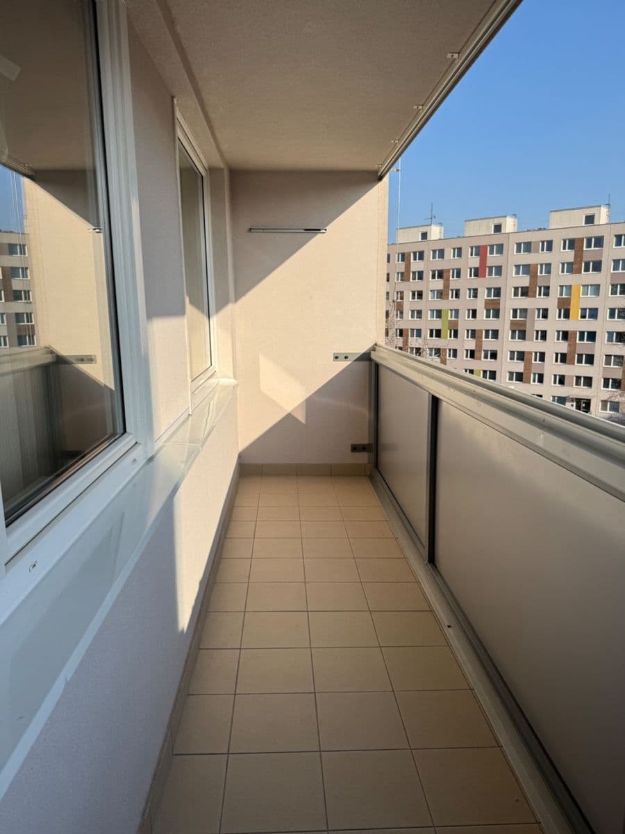 Prenájom bytu 3-izbový 76 m², Amforová, Praha, Praha Prenájom bytu 3-izbový 76 m², Amforová, Praha, Praha