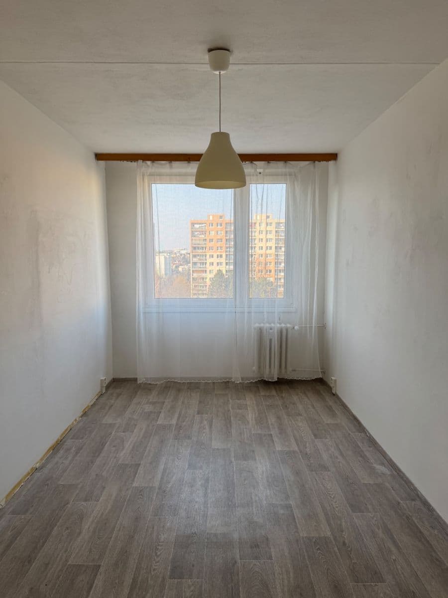 Prenájom bytu 3-izbový 76 m², Amforová, Praha, Praha Prenájom bytu 3-izbový 76 m², Amforová, Praha, Praha
