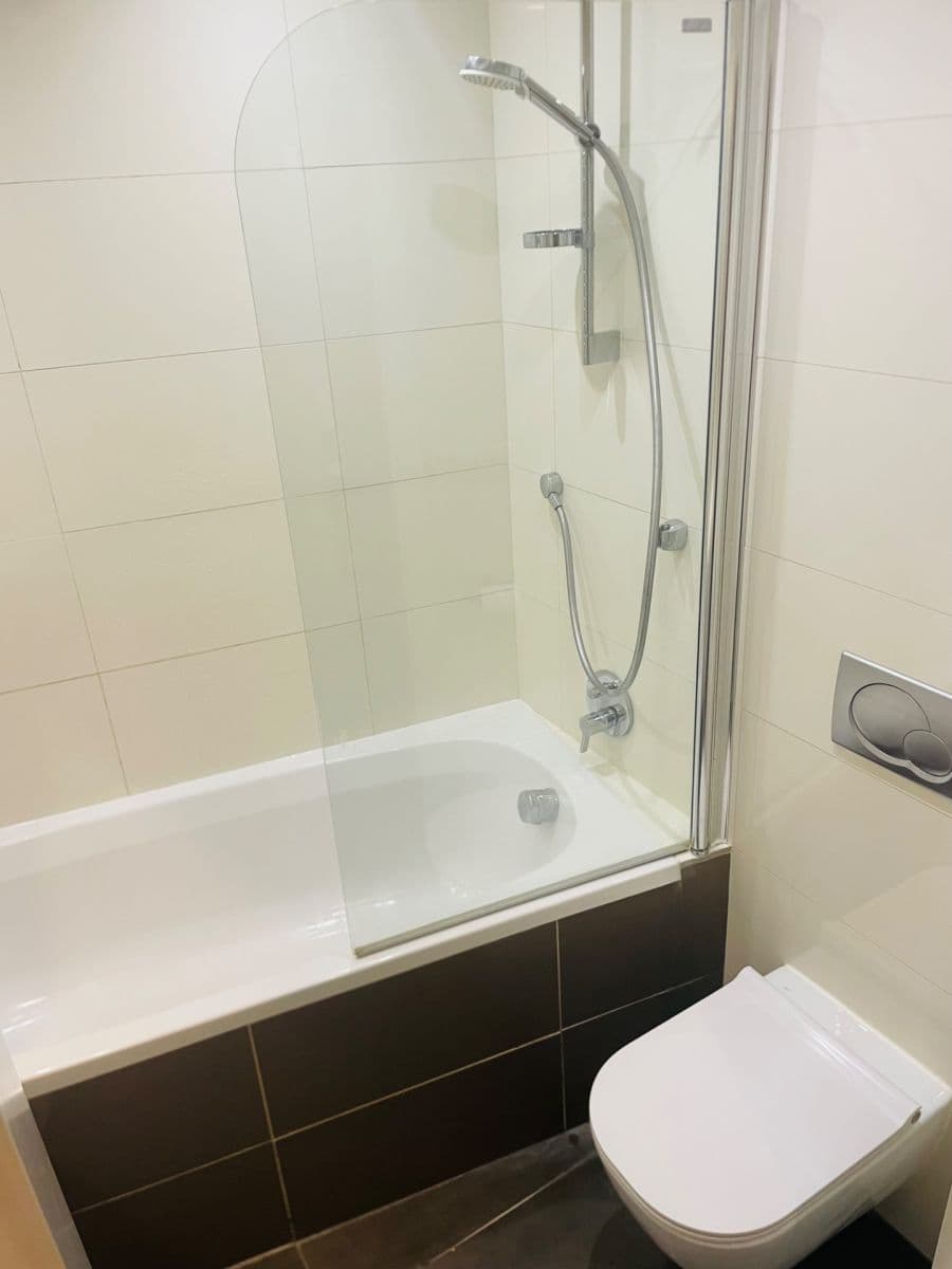 Predaj bytu 3-izbový 68 m², U Libeňského pivovaru, Praha, Praha Predaj bytu 3-izbový 68 m², U Libeňského pivovaru, Praha, Praha