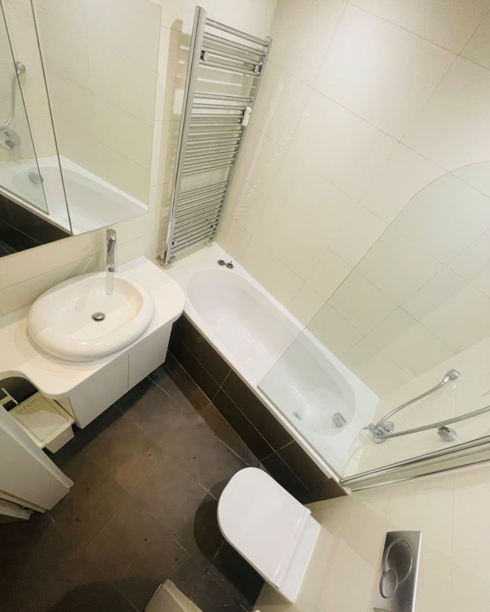 Predaj bytu 3-izbový 68 m², U Libeňského pivovaru, Praha, Praha Predaj bytu 3-izbový 68 m², U Libeňského pivovaru, Praha, Praha