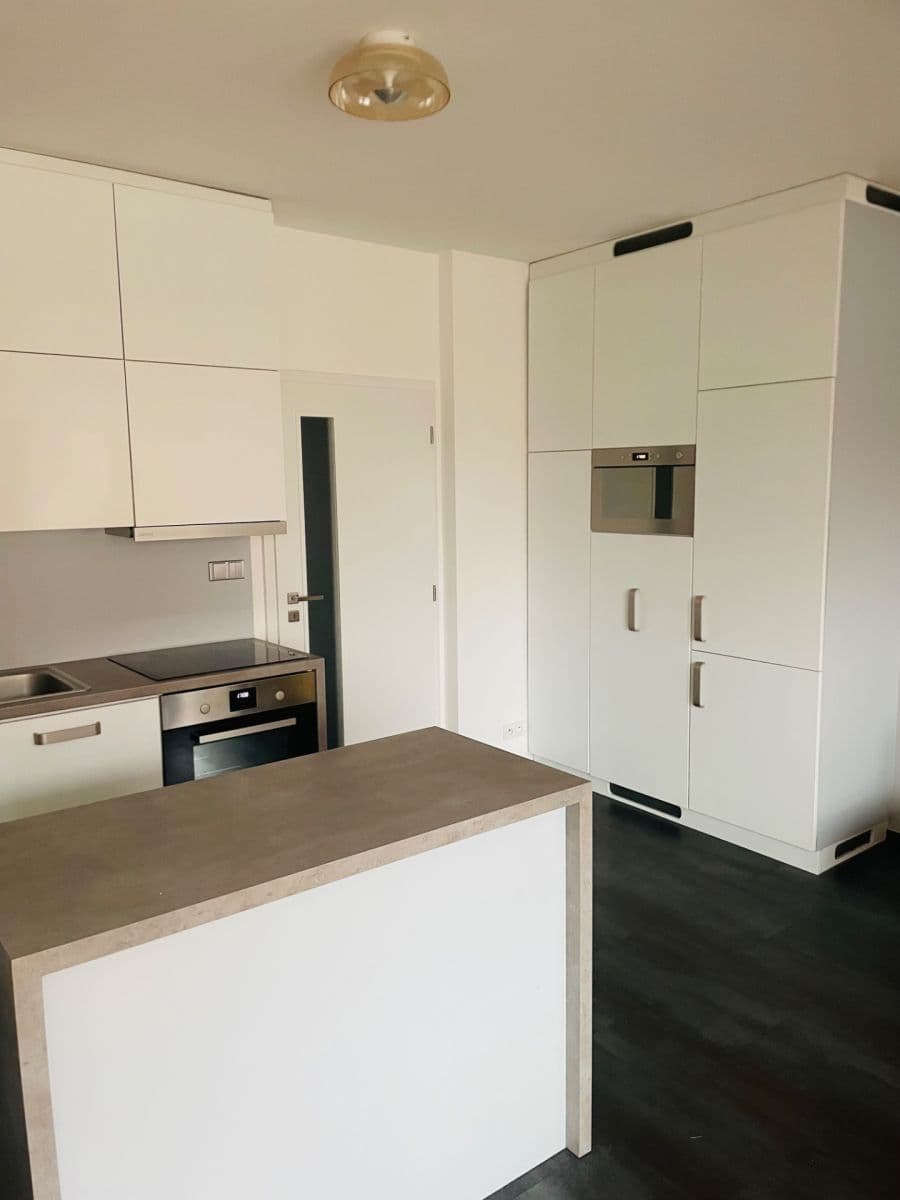 Predaj bytu 3-izbový 68 m², U Libeňského pivovaru, Praha, Praha Predaj bytu 3-izbový 68 m², U Libeňského pivovaru, Praha, Praha