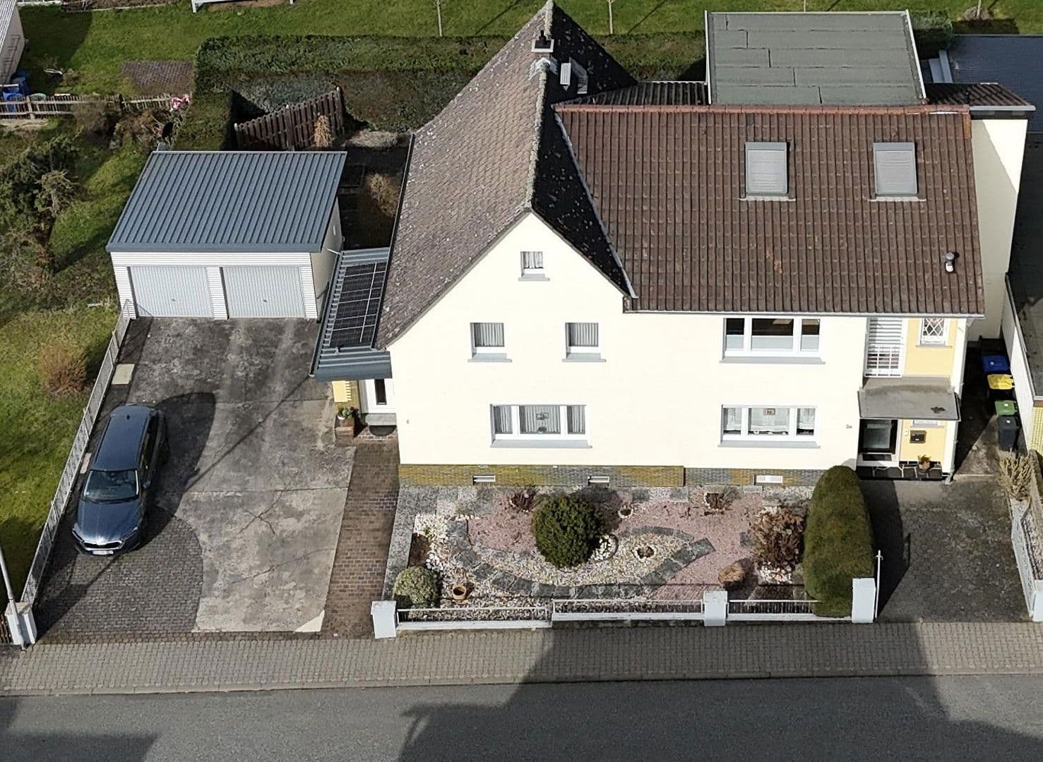 Predaj domu 246 m², pozemek 625 m², Sudetenstrasse 2, Lollar, Hesensko Predaj domu 246 m², pozemek 625 m², Sudetenstrasse 2, Lollar, Hesensko