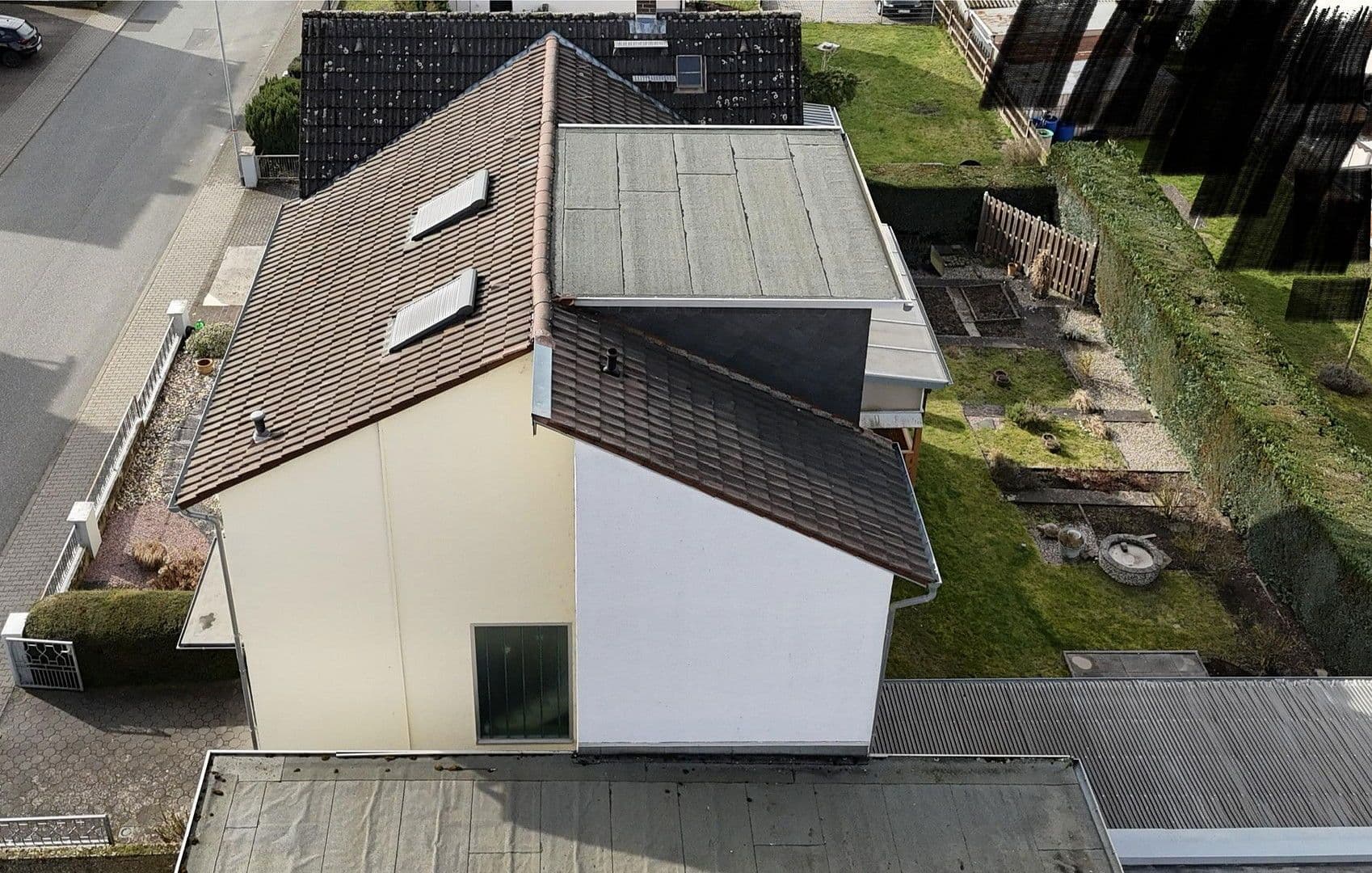 Predaj domu 246 m², pozemek 625 m², Sudetenstrasse 2, Lollar, Hesensko Predaj domu 246 m², pozemek 625 m², Sudetenstrasse 2, Lollar, Hesensko