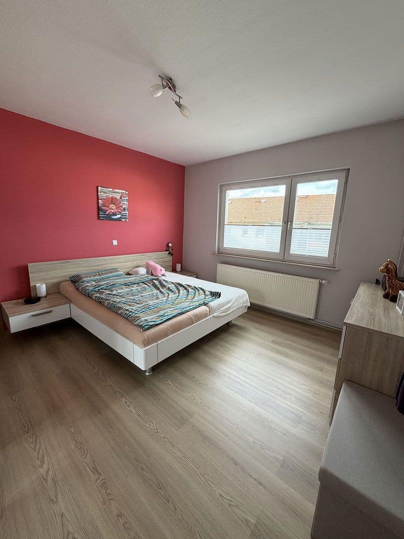 Predaj domu 246 m², pozemek 625 m², Sudetenstrasse 2, Lollar, Hesensko Predaj domu 246 m², pozemek 625 m², Sudetenstrasse 2, Lollar, Hesensko