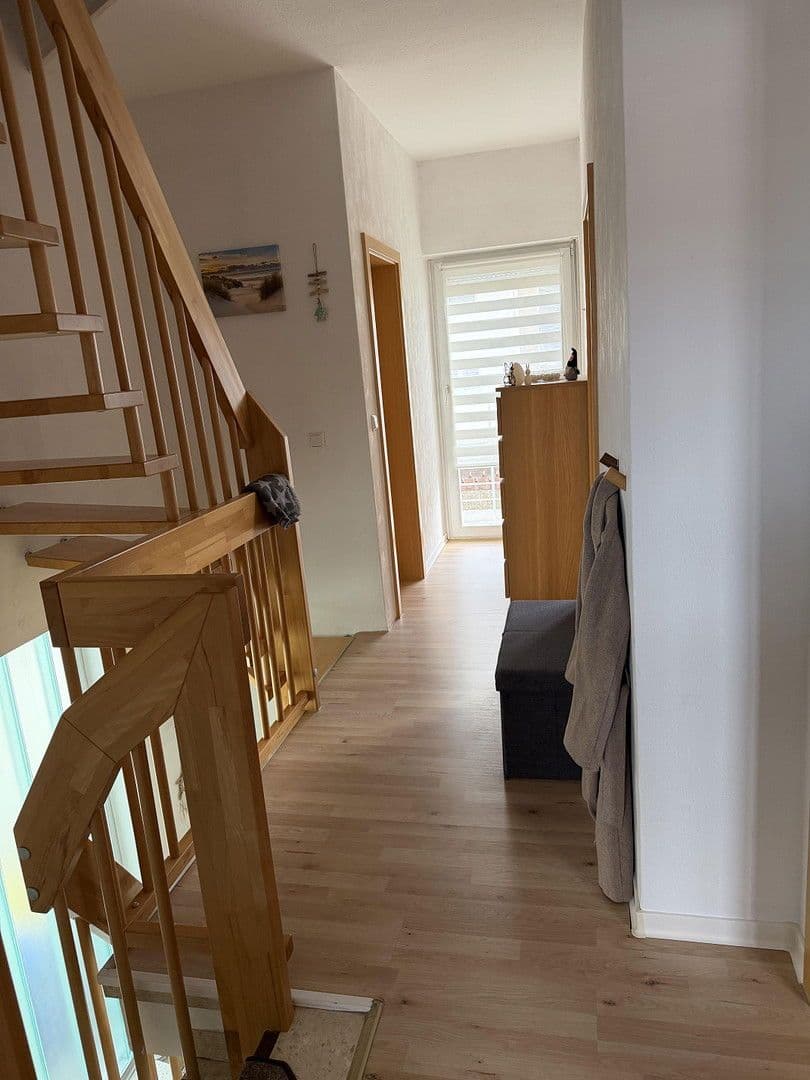 Predaj domu 246 m², pozemek 625 m², Sudetenstrasse 2, Lollar, Hesensko Predaj domu 246 m², pozemek 625 m², Sudetenstrasse 2, Lollar, Hesensko