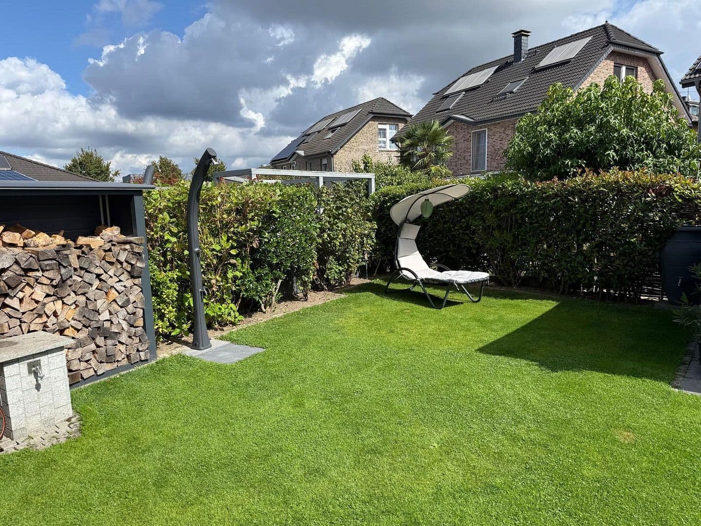 Predaj domu 146 m², pozemek 244 m², Duisburg - Rheinhausen, Severné Porýnie - Westfálsko Predaj domu 146 m², pozemek 244 m², Duisburg - Rheinhausen, Severné Porýnie - Westfálsko