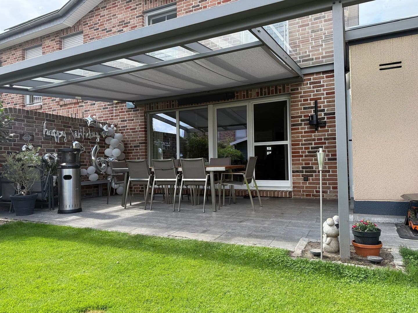 Predaj domu 146 m², pozemek 244 m², Duisburg - Rheinhausen, Severné Porýnie - Westfálsko Predaj domu 146 m², pozemek 244 m², Duisburg - Rheinhausen, Severné Porýnie - Westfálsko