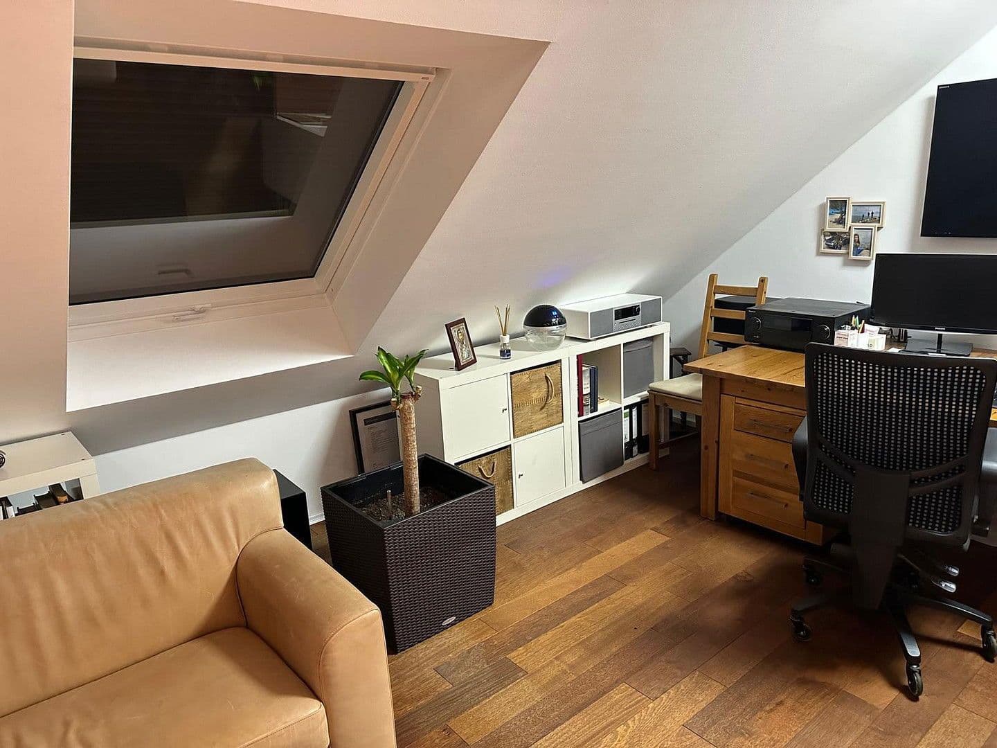 Predaj domu 146 m², pozemek 244 m², Duisburg - Rheinhausen, Severné Porýnie - Westfálsko Predaj domu 146 m², pozemek 244 m², Duisburg - Rheinhausen, Severné Porýnie - Westfálsko