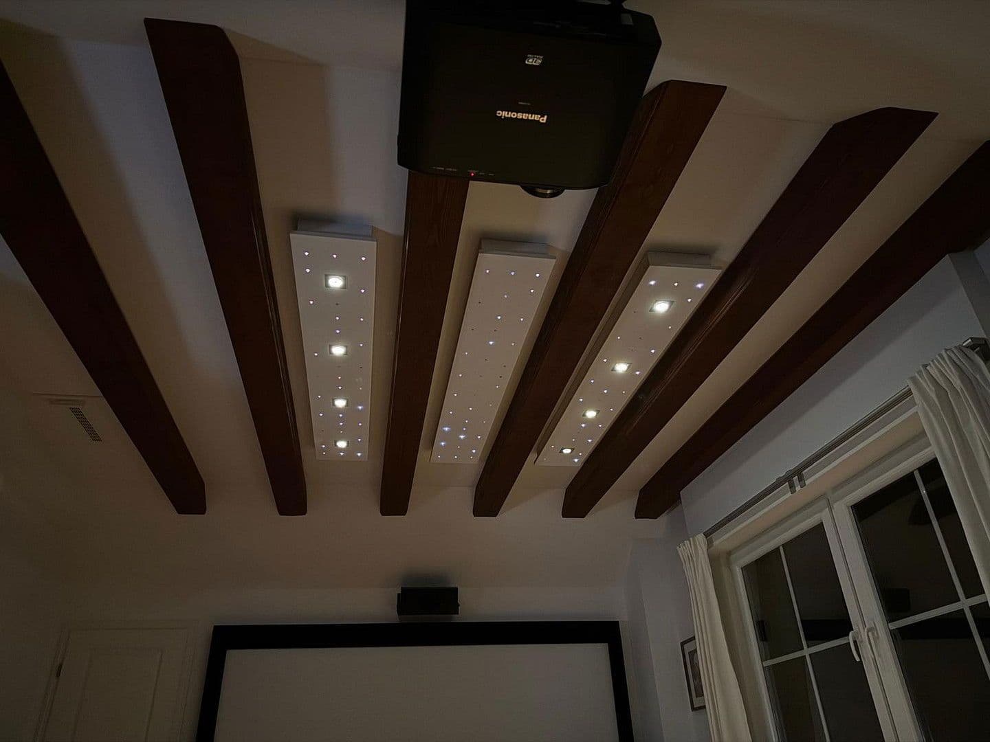 Predaj domu 146 m², pozemek 244 m², Duisburg - Rheinhausen, Severné Porýnie - Westfálsko Predaj domu 146 m², pozemek 244 m², Duisburg - Rheinhausen, Severné Porýnie - Westfálsko