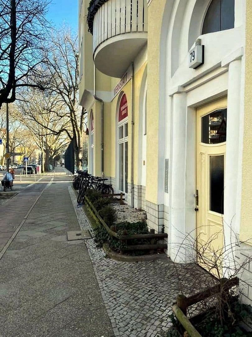 Prenájom bytu 2-izbový 54 m², Berlin, Berlín Prenájom bytu 2-izbový 54 m², Berlin, Berlín