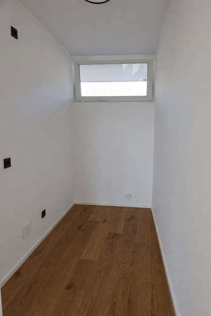 Predaj bytu 1-izbový 38 m², Dechsendorfer Straße 2, Erlangen, Bavorsko Predaj bytu 1-izbový 38 m², Dechsendorfer Straße 2, Erlangen, Bavorsko