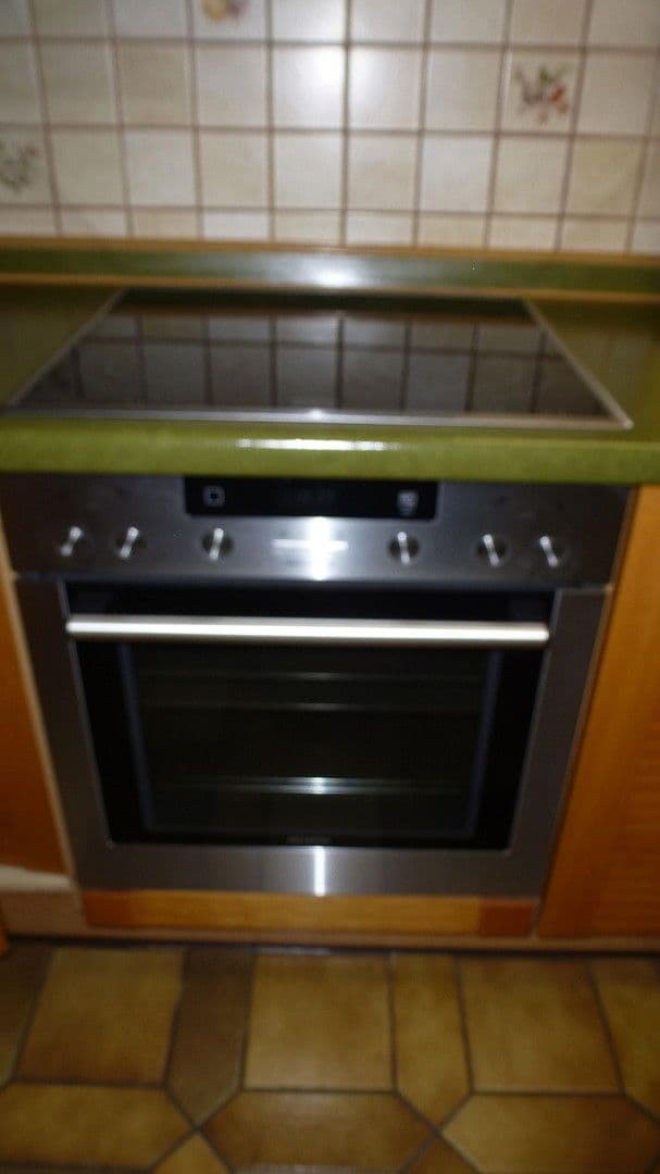 Predaj domu 255 m², pozemek 894 m², Hüttlingen, Bádensko-Wurttembersko Predaj domu 255 m², pozemek 894 m², Hüttlingen, Bádensko-Wurttembersko