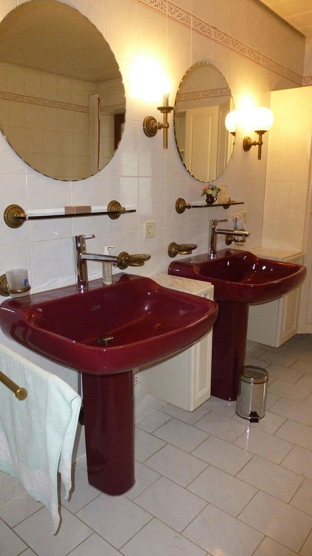 Predaj domu 255 m², pozemek 894 m², Hüttlingen, Bádensko-Wurttembersko Predaj domu 255 m², pozemek 894 m², Hüttlingen, Bádensko-Wurttembersko