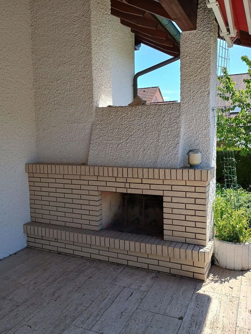 Predaj domu 255 m², pozemek 894 m², Hüttlingen, Bádensko-Wurttembersko Predaj domu 255 m², pozemek 894 m², Hüttlingen, Bádensko-Wurttembersko