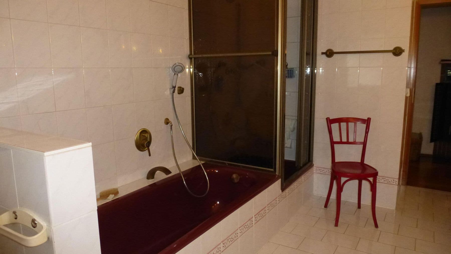 Predaj domu 255 m², pozemek 894 m², Hüttlingen, Bádensko-Wurttembersko Predaj domu 255 m², pozemek 894 m², Hüttlingen, Bádensko-Wurttembersko