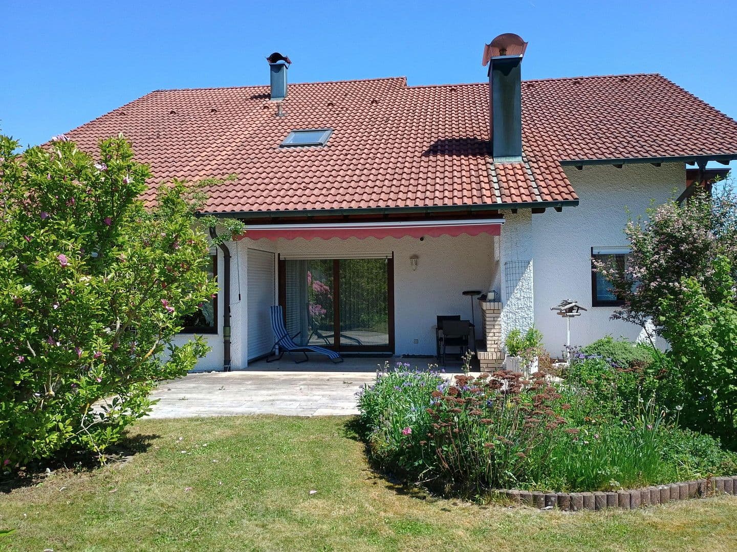 Predaj domu 255 m², pozemek 894 m², Hüttlingen, Bádensko-Wurttembersko Predaj domu 255 m², pozemek 894 m², Hüttlingen, Bádensko-Wurttembersko