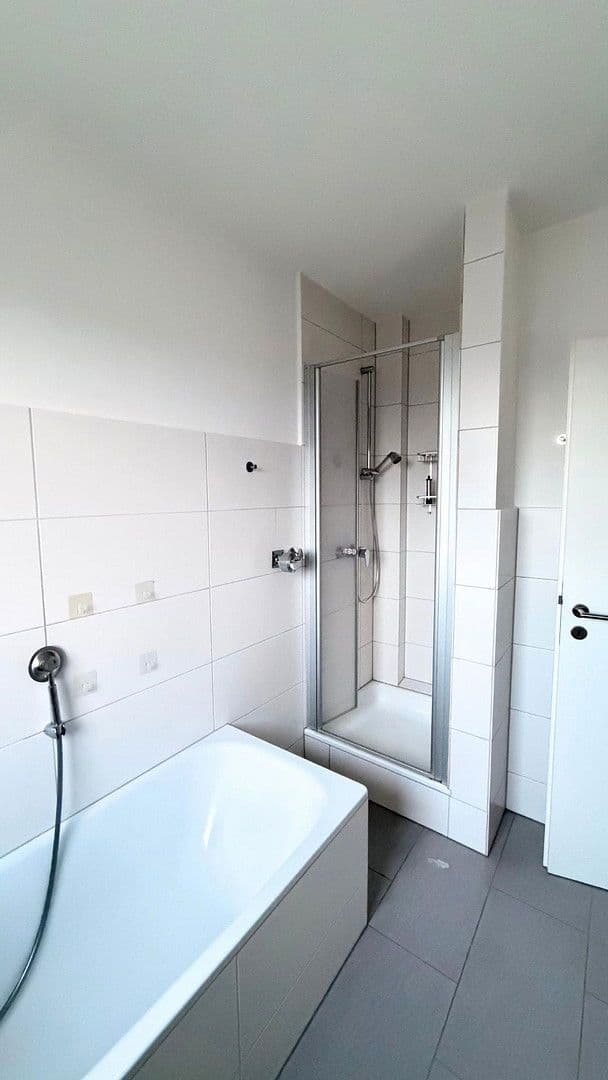 Prenájom bytu 3-izbový 81 m², Neu-Anspach, Hesensko Prenájom bytu 3-izbový 81 m², Neu-Anspach, Hesensko