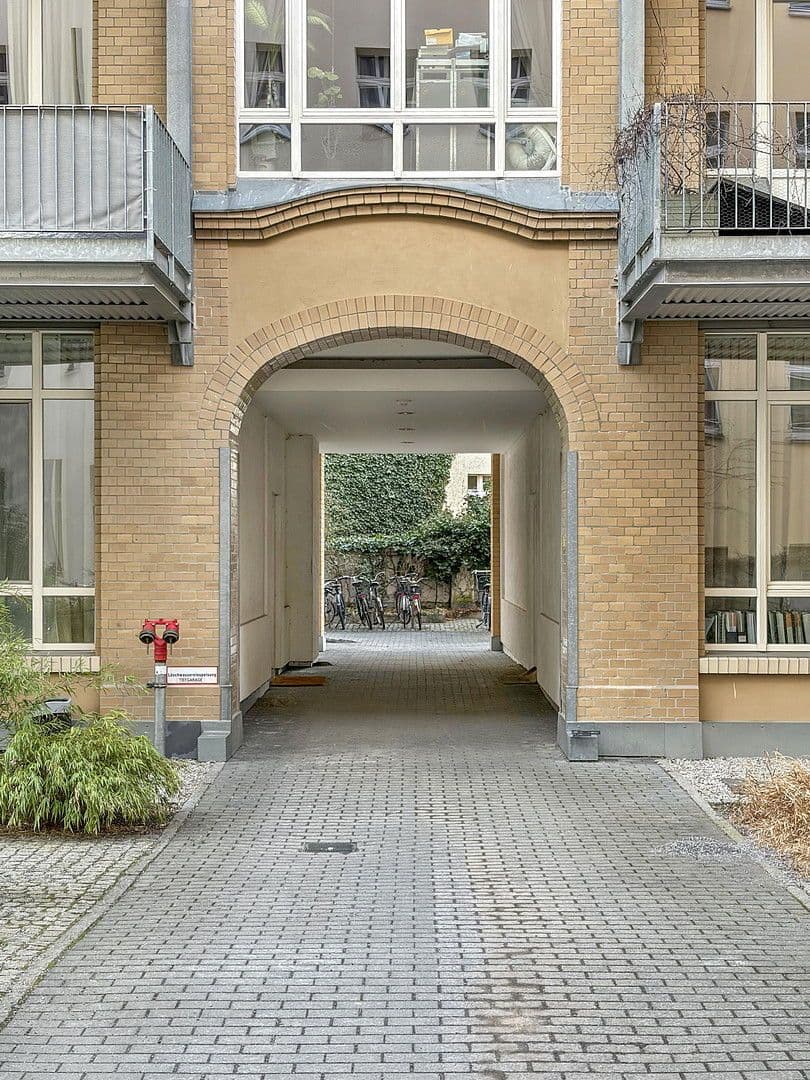 Predaj bytu 3-izbový 105 m², Boxhagener Str. 117, Berlin, Berlín Predaj bytu 3-izbový 105 m², Boxhagener Str. 117, Berlin, Berlín