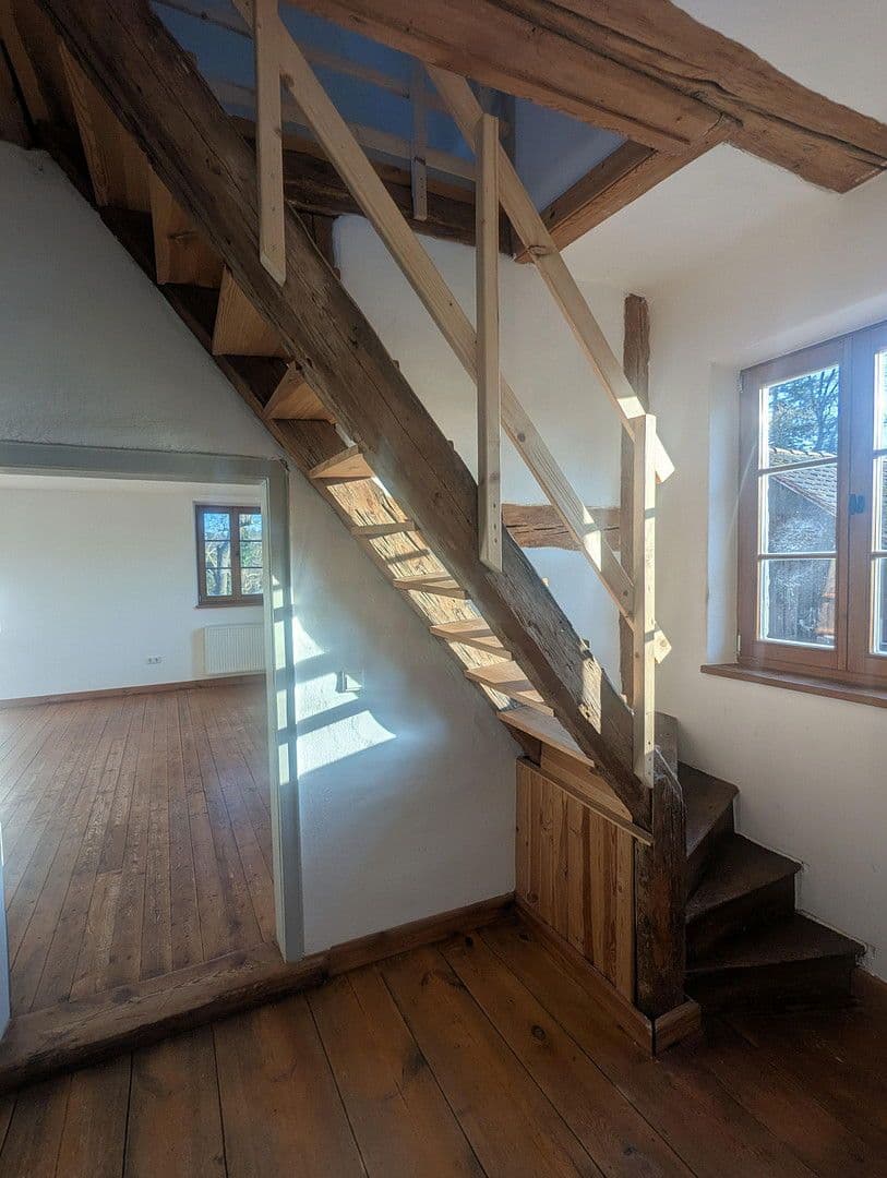 Prenájom bytu 5-izbový 150 m², Hemhofen, Bavorsko Prenájom bytu 5-izbový 150 m², Hemhofen, Bavorsko