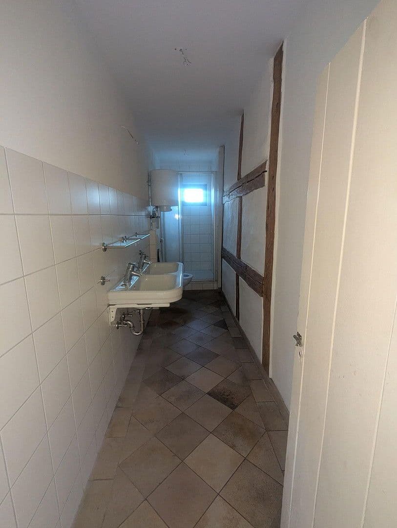 Prenájom bytu 5-izbový 150 m², Hemhofen, Bavorsko Prenájom bytu 5-izbový 150 m², Hemhofen, Bavorsko