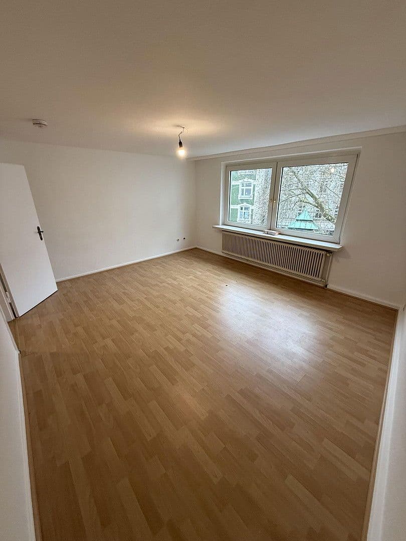 Prenájom bytu 2-izbový 62 m², Paradestr. 33, Wuppertal, Severné Porýnie - Westfálsko Prenájom bytu 2-izbový 62 m², Paradestr. 33, Wuppertal, Severné Porýnie - Westfálsko