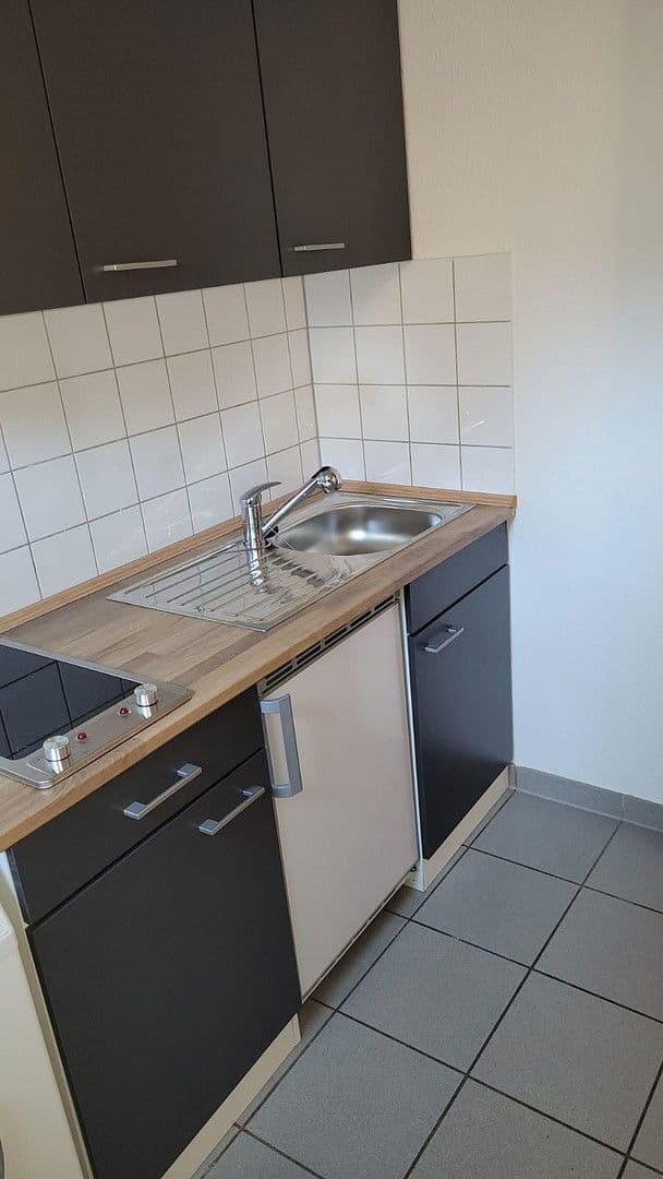 Prenájom bytu 1-izbový 36 m², Halbergstr. 66, Ludwigshafen, Porýnie-Falcko Prenájom bytu 1-izbový 36 m², Halbergstr. 66, Ludwigshafen, Porýnie-Falcko