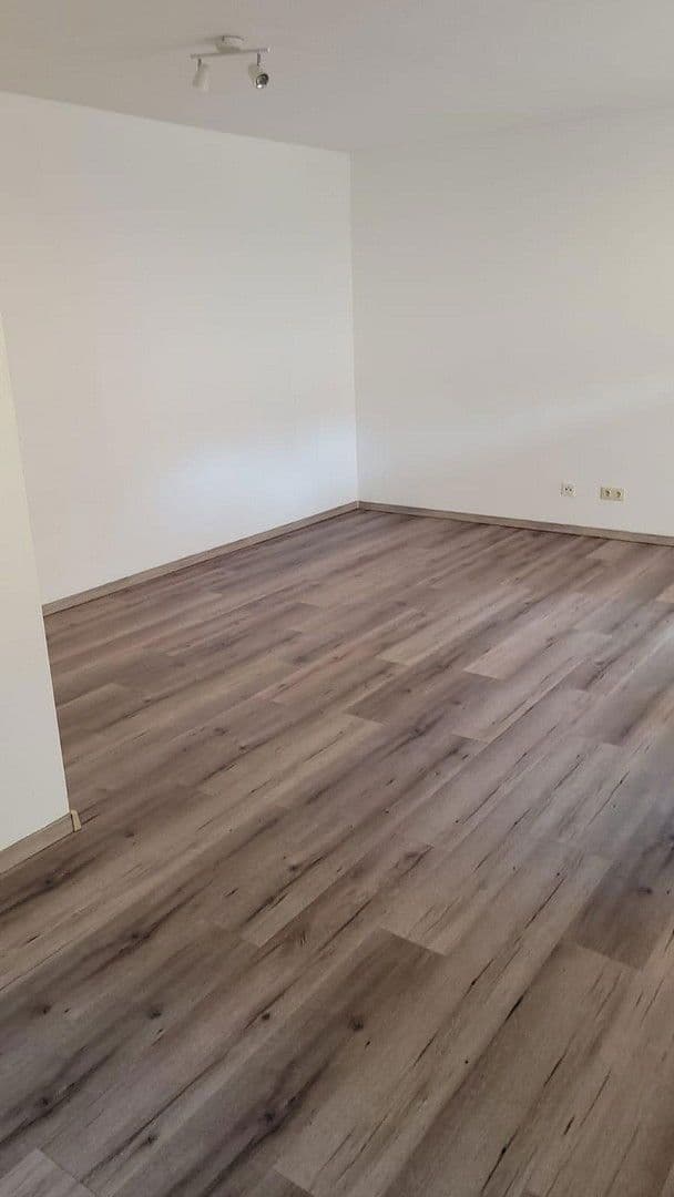 Prenájom bytu 1-izbový 36 m², Halbergstr. 66, Ludwigshafen, Porýnie-Falcko Prenájom bytu 1-izbový 36 m², Halbergstr. 66, Ludwigshafen, Porýnie-Falcko