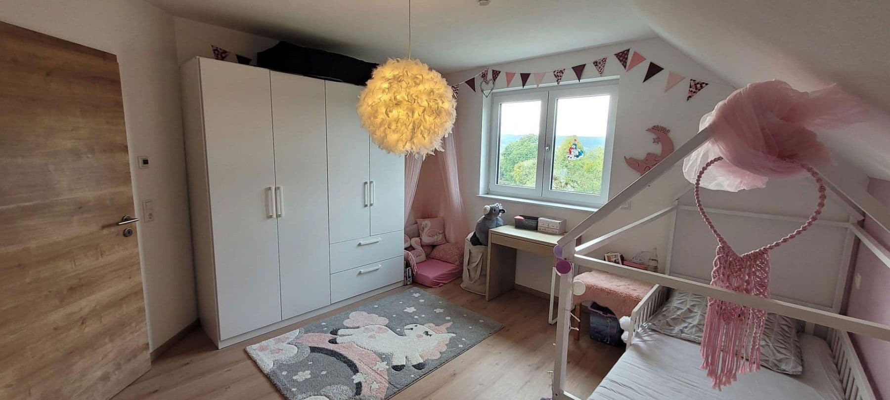 Predaj domu 180 m², pozemek 537 m², Wertheim, Bádensko-Wurttembersko Predaj domu 180 m², pozemek 537 m², Wertheim, Bádensko-Wurttembersko