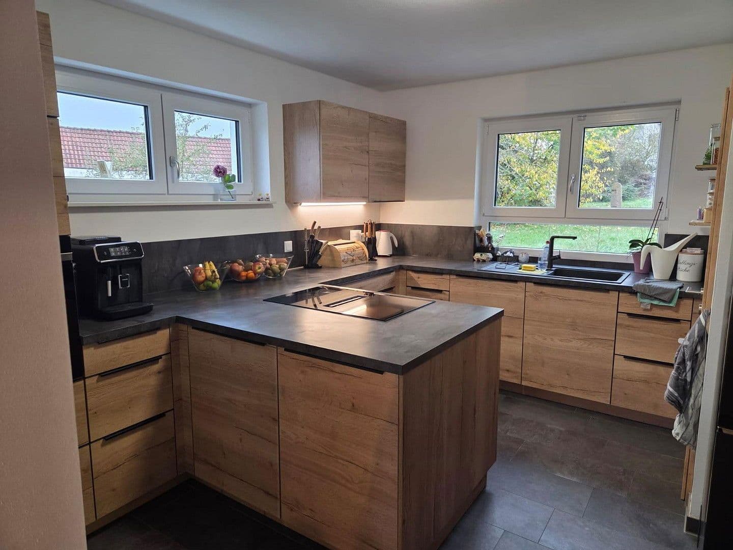 Predaj domu 180 m², pozemek 537 m², Wertheim, Bádensko-Wurttembersko Predaj domu 180 m², pozemek 537 m², Wertheim, Bádensko-Wurttembersko