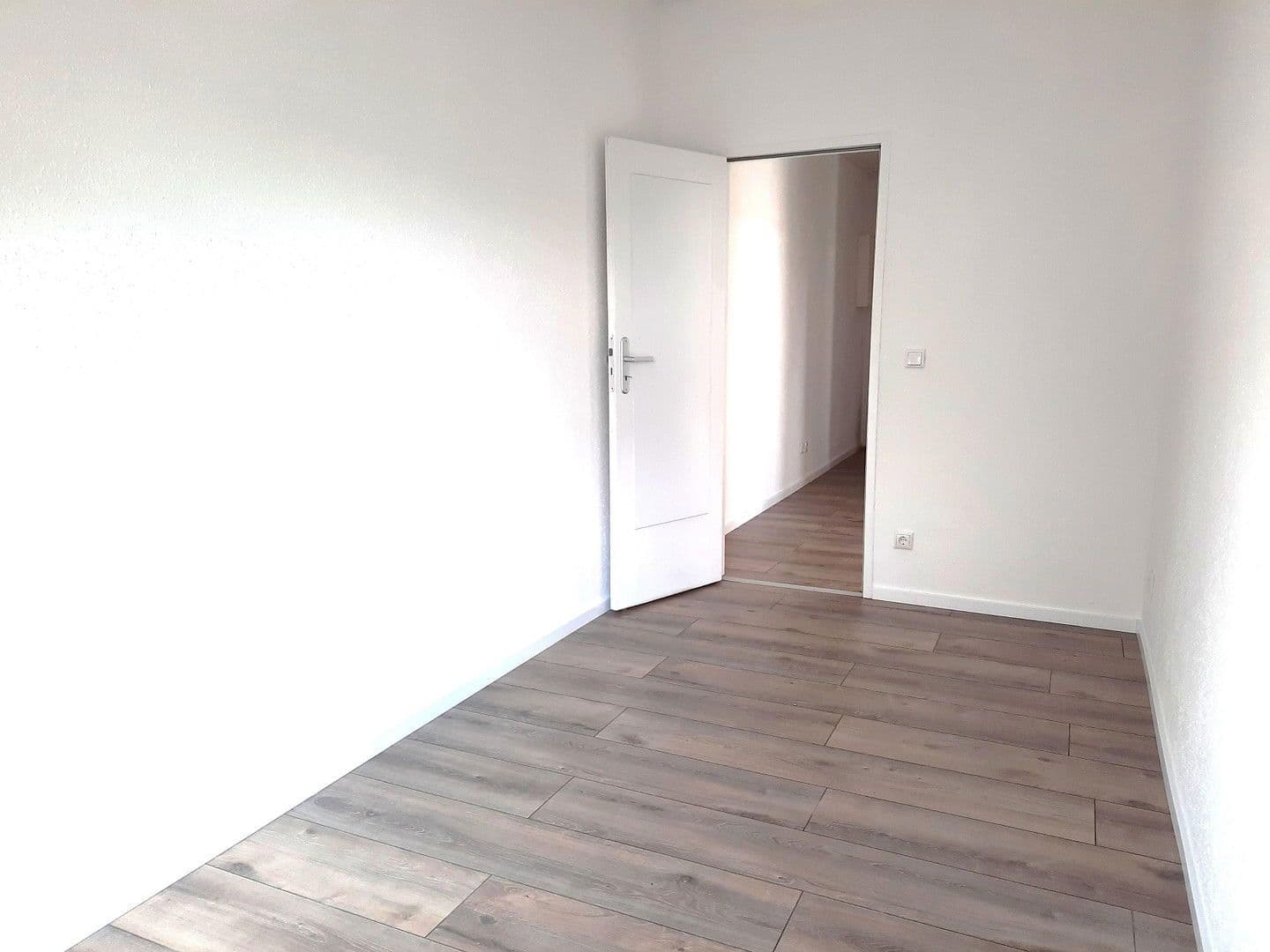 Predaj bytu 3-izbový 72 m², Egisheimer Weg 10, Berlin, Berlín Predaj bytu 3-izbový 72 m², Egisheimer Weg 10, Berlin, Berlín