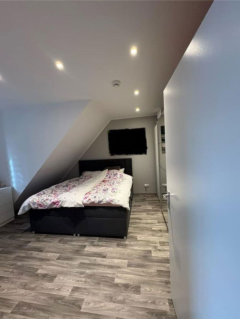 Prenájom bytu 2-izbový 48 m², Hubertusstrasse 183, Krefeld, Severné Porýnie - Westfálsko Prenájom bytu 2-izbový 48 m², Hubertusstrasse 183, Krefeld, Severné Porýnie - Westfálsko