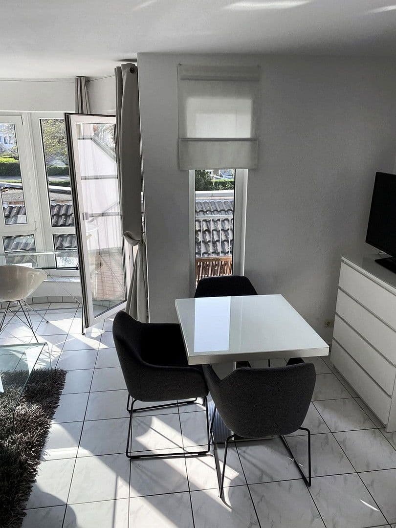 Prenájom bytu 2-izbový 48 m², Köln, Severné Porýnie - Westfálsko Prenájom bytu 2-izbový 48 m², Köln, Severné Porýnie - Westfálsko