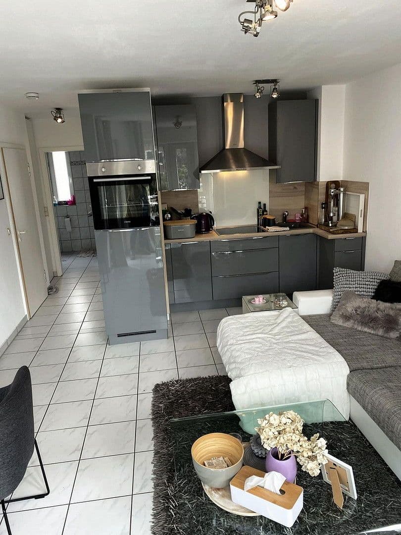 Prenájom bytu 2-izbový 48 m², Köln, Severné Porýnie - Westfálsko Prenájom bytu 2-izbový 48 m², Köln, Severné Porýnie - Westfálsko