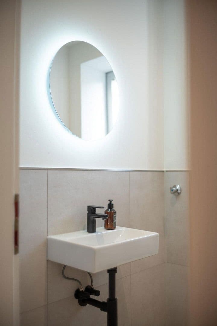 Predaj bytu 3-izbový 77 m², Mülheim an der Ruhr, Severné Porýnie - Westfálsko Predaj bytu 3-izbový 77 m², Mülheim an der Ruhr, Severné Porýnie - Westfálsko