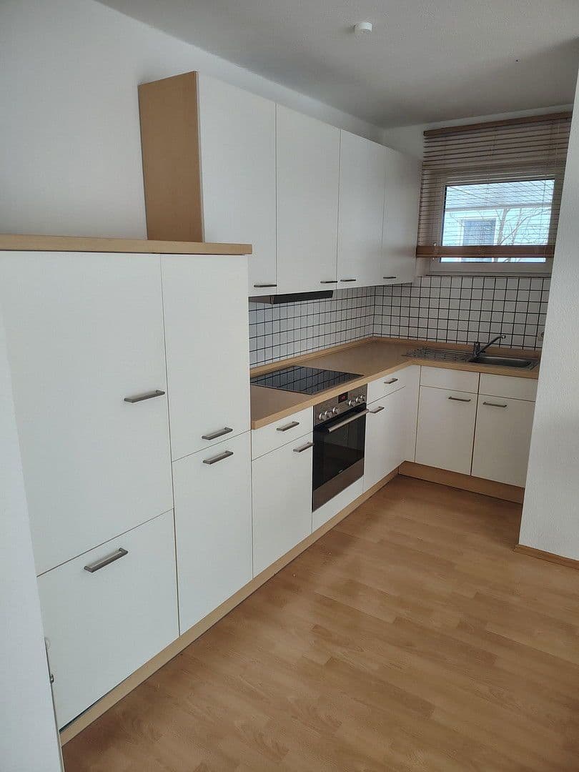 Prenájom bytu 2-izbový 55 m², Taunusstein, Hesensko Prenájom bytu 2-izbový 55 m², Taunusstein, Hesensko