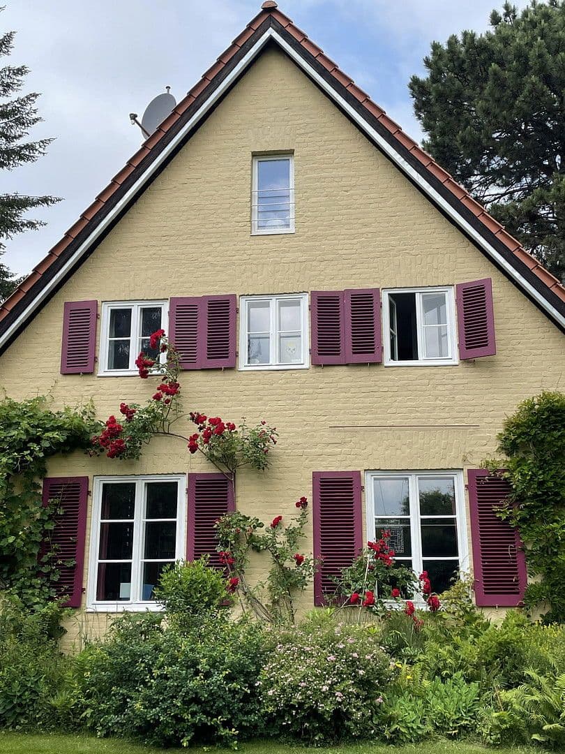 Predaj domu 226 m², pozemek 1.050 m², Gottfried-Keller-Str. 8, Teltow, Brandenbursko Predaj domu 226 m², pozemek 1.050 m², Gottfried-Keller-Str. 8, Teltow, Brandenbursko