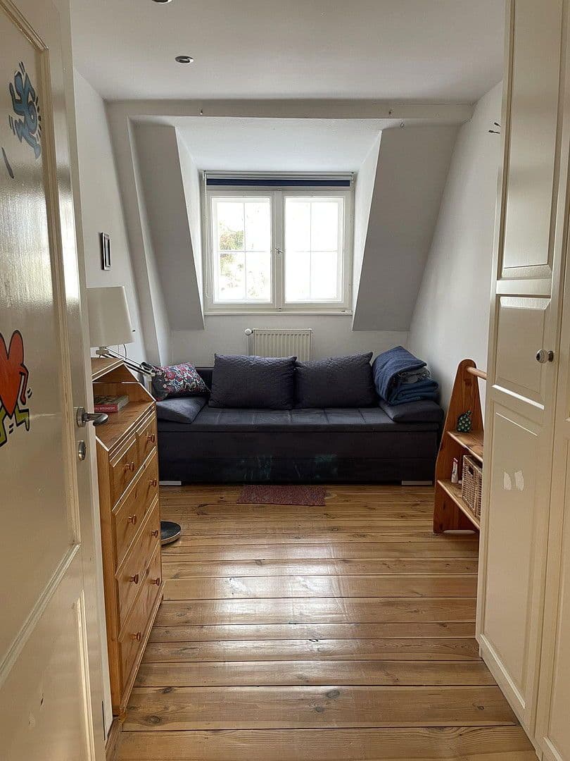 Predaj domu 226 m², pozemek 1.050 m², Gottfried-Keller-Str. 8, Teltow, Brandenbursko Predaj domu 226 m², pozemek 1.050 m², Gottfried-Keller-Str. 8, Teltow, Brandenbursko