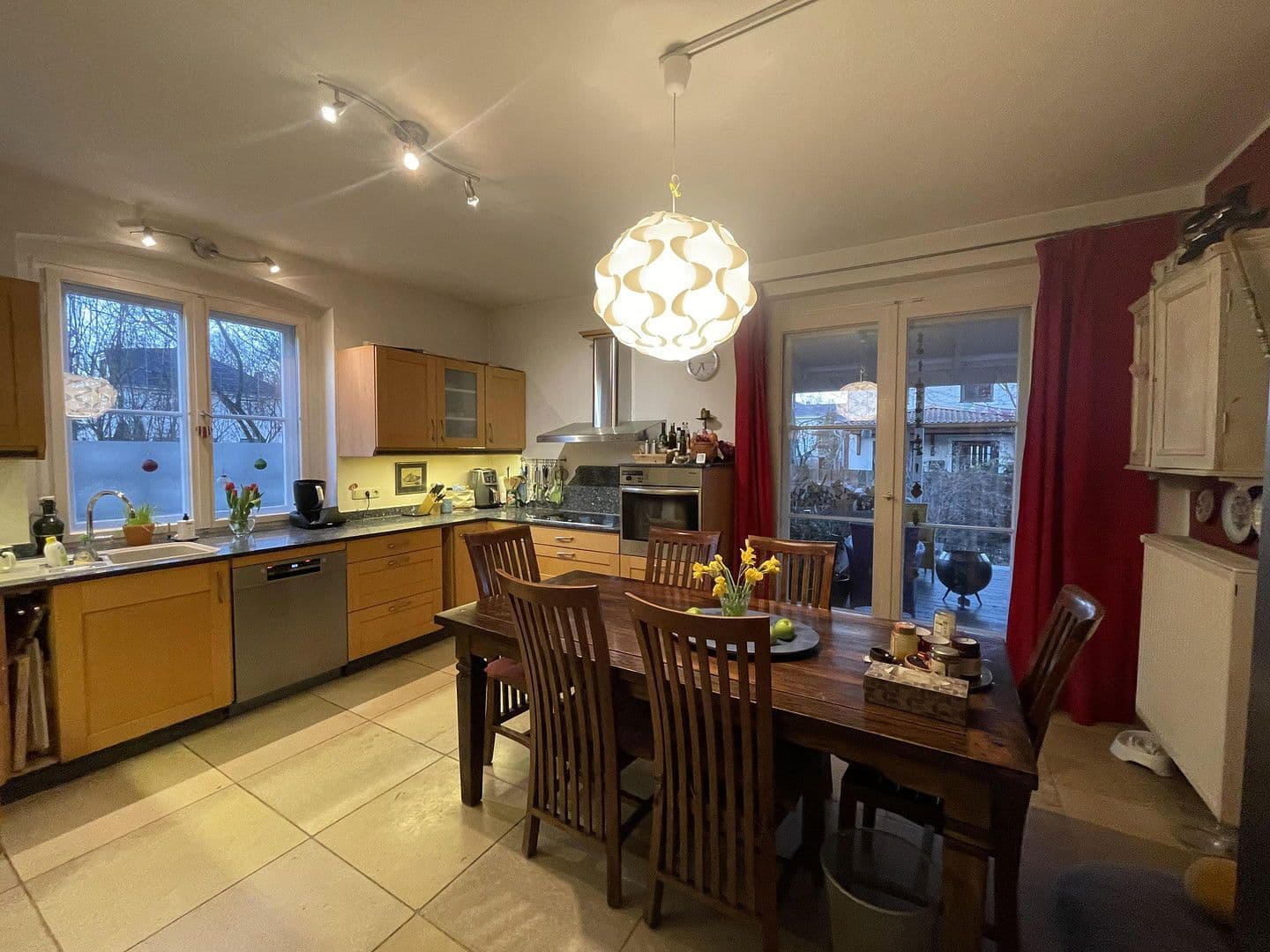 Predaj domu 226 m², pozemek 1.050 m², Gottfried-Keller-Str. 8, Teltow, Brandenbursko Predaj domu 226 m², pozemek 1.050 m², Gottfried-Keller-Str. 8, Teltow, Brandenbursko